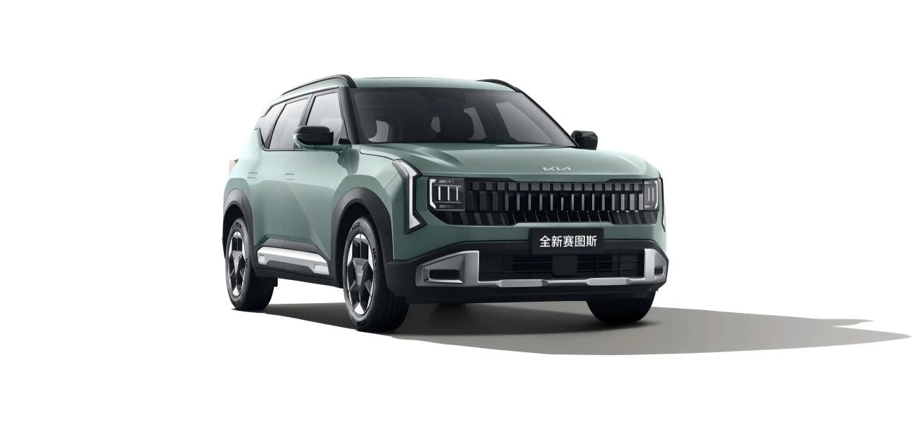 Green China-market all-new Kia Seltos, front three-quarter manufacturer reference