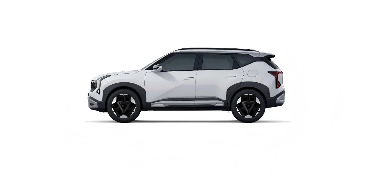 White China-market all-new Kia Seltos side profile, manufacturer reference